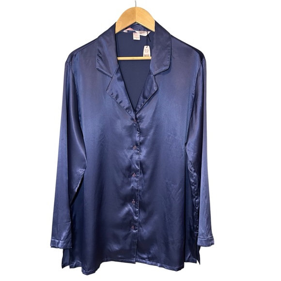 Victoria's Secret Other - NWT Victoria’s Secret Silky Soft Pajama Top Button Down Purple Sz L